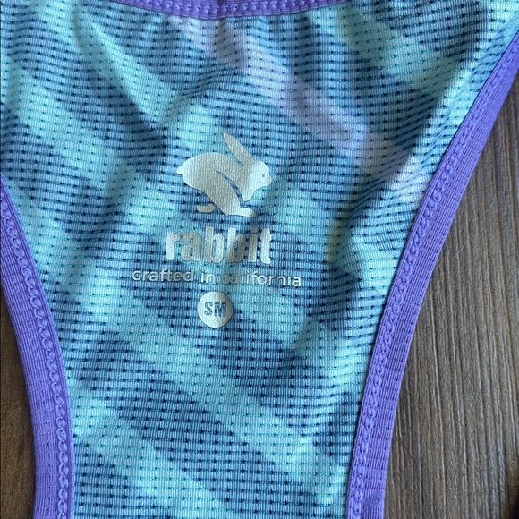 rabbit RAD tank Size Small - Picture 3 of 4